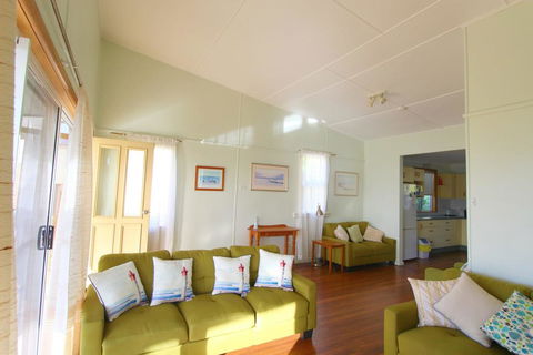 Hi View, 18 Dulconghi Street - Phillip Island Accommodation 3