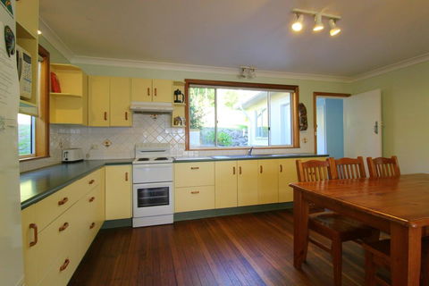 Hi View, 18 Dulconghi Street - Phillip Island Accommodation 0