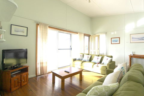 Hi View, 18 Dulconghi Street - Phillip Island Accommodation 1