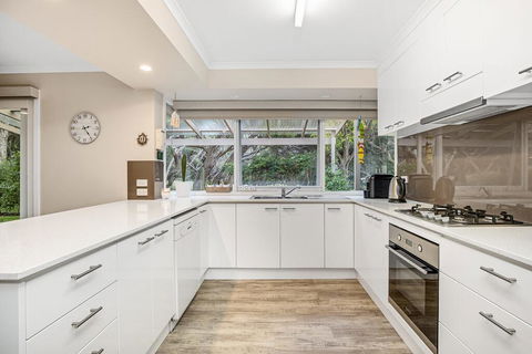 Hilltop Beach House: Newly Updated - Phillip Island Accommodation 1