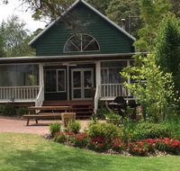 Hillview Chalet - Phillip Island Accommodation