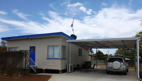 Holiday House Clermont - Phillip Island Accommodation 0