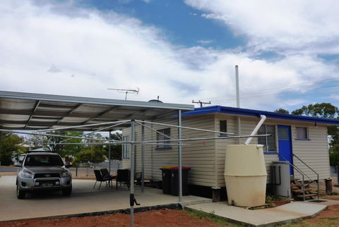 Holiday House Clermont - Phillip Island Accommodation 2