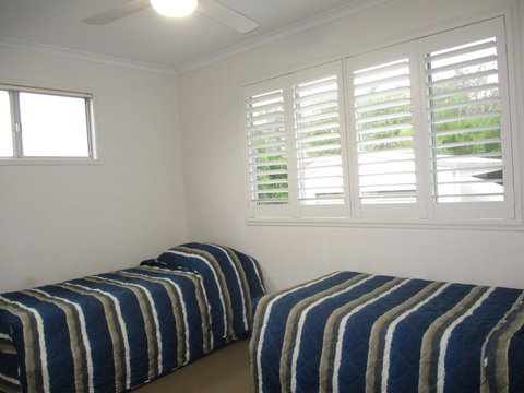 Holiday In Style - Hervey Bay - Phillip Island Accommodation 2