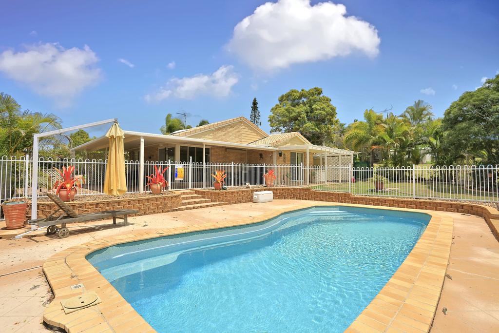 Dundowran QLD Phillip Island Accommodation