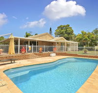Hook Wine and Sinker Hervey Bay - Phillip Island Accommodation