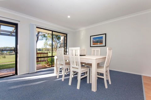 Horizons Golf Club, Villa 126 - Phillip Island Accommodation 3
