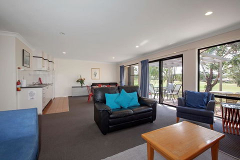 Horizons Golf Club, Villa 135 - Phillip Island Accommodation 0
