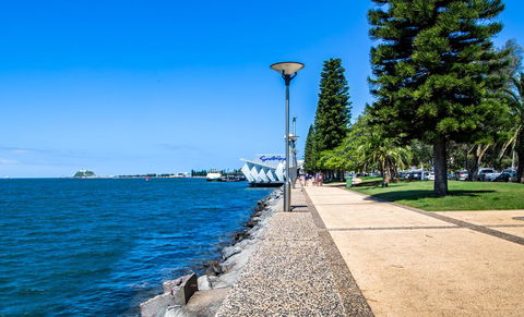 Hotel 46 - Phillip Island Accommodation 2