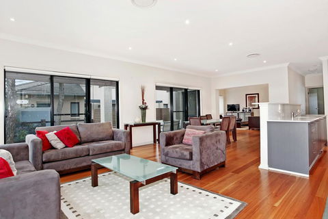 Jacarandas Parkview - Phillip Island Accommodation 0