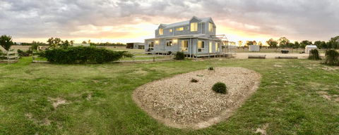 Jackaleah Farm Stay - Phillip Island Accommodation 0