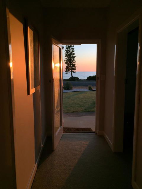 Jewel Of The South Beachside Holiday Rental - Phillip Island Accommodation 2