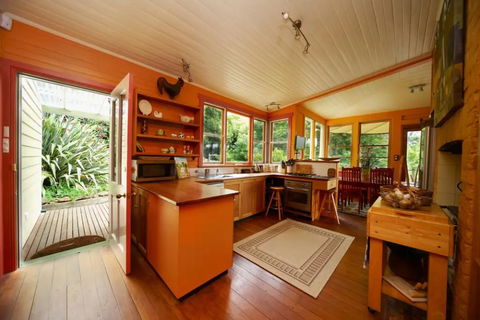 JILLS RETREAT LEURA/KATOOMBA - Phillip Island Accommodation 2