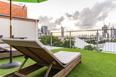 Joe's Place Backpackers - Phillip Island Accommodation 0