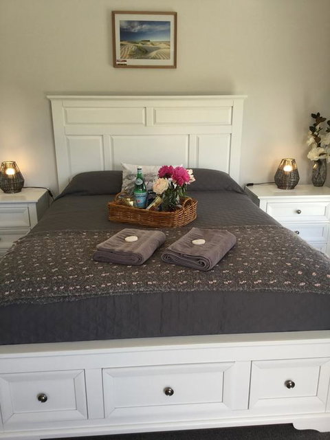 Kadi House Accommodation - Phillip Island Accommodation 0
