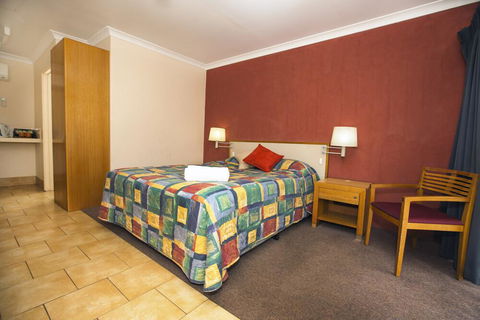 Kalgoorlie Overland Motel - Phillip Island Accommodation 1