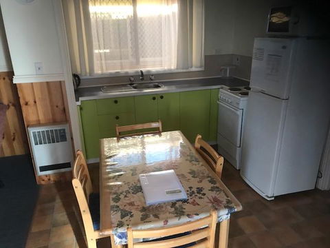 Kellraine Holiday Units - Phillip Island Accommodation 0