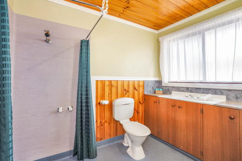 Kellraine Holiday Units - Phillip Island Accommodation 2