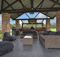 Kelman Cottage - tucked away with pool  native wildlife - Phillip Island Accommodation