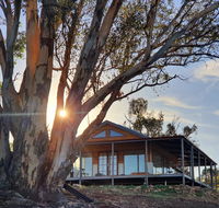 Kestrel Nest EcoHut - Phillip Island Accommodation
