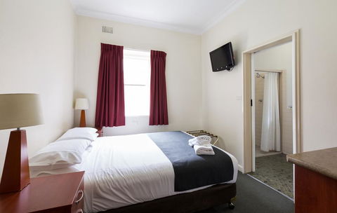 Knickerbocker Hotel - Phillip Island Accommodation 0
