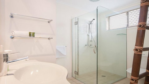 La Plage - Lennox Head - Phillip Island Accommodation 3