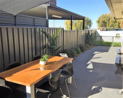 Lake Escape On Pool Avenue - Phillip Island Accommodation 2