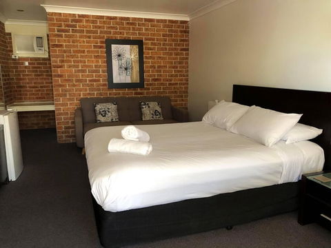 Lake Macquarie Motor Inn - Phillip Island Accommodation 0