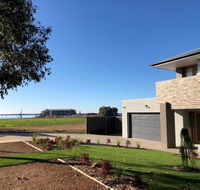 Lake Resort on Black Bull - Phillip Island Accommodation