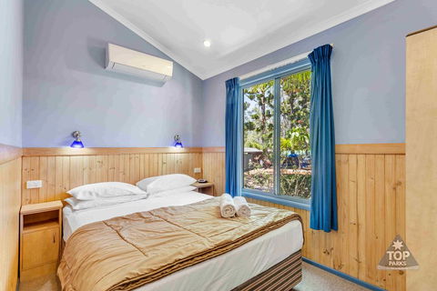 Lake Tinaroo Holiday Park - Phillip Island Accommodation 1