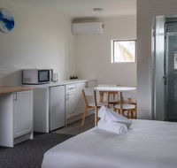 Lakeside Inn - Phillip Island Accommodation
