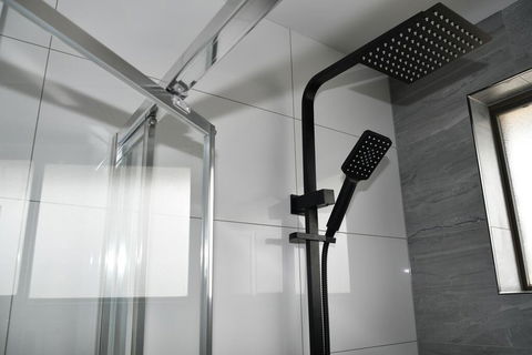 Lakeside Inn - Phillip Island Accommodation 2