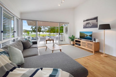 Lazy Days Villa 1 - Phillip Island Accommodation 0