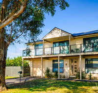 Left at the Penguins - Phillip Island Accommodation