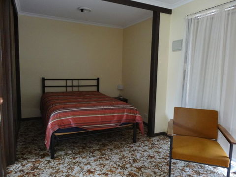 Leigh Creek Outback Resort - Phillip Island Accommodation 1