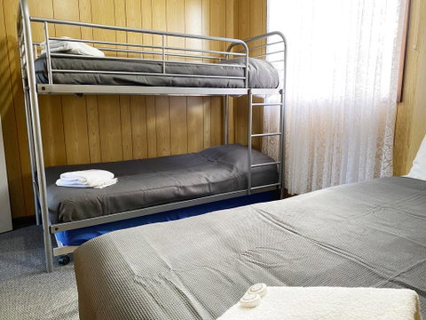 Limestone Coast Tourist Park - Phillip Island Accommodation 1