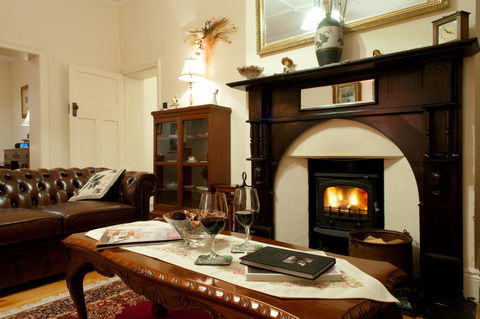 Linfield Cottage - Phillip Island Accommodation 2