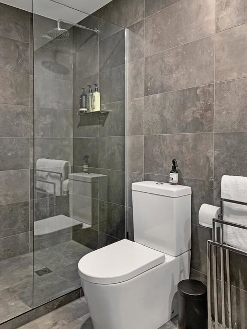 Luxe Brunswick Apartments - Phillip Island Accommodation 3