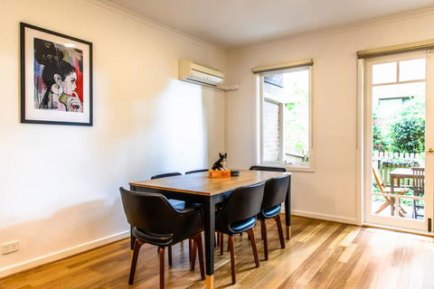 Luxury Spacious 2 Bedroom Fitzroy Apartment - Phillip Island Accommodation 2