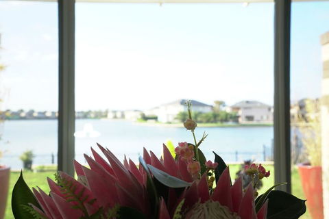 Luxury Waterfront Villa In Sanctuary Lakes - Phillip Island Accommodation 3