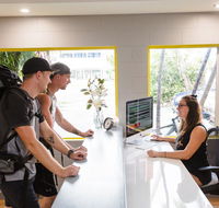 Mad Monkey Backpackers Village - Phillip Island Accommodation