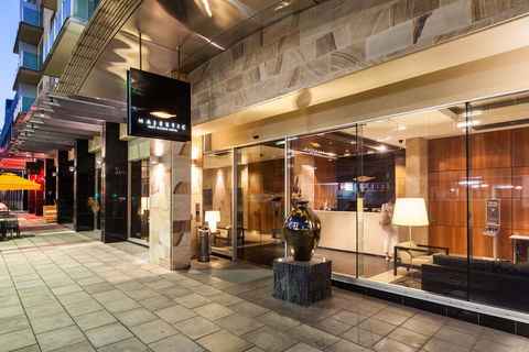 Majestic Roof Garden Hotel - Phillip Island Accommodation 3