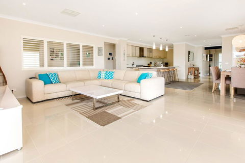 MALIBU - SAFETY BEACH - Phillip Island Accommodation 3