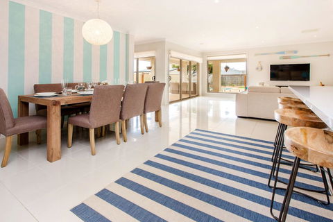 MALIBU - SAFETY BEACH - Phillip Island Accommodation 1