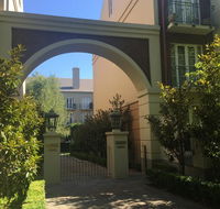 MCG Rod Laver City - Best Location in Melbourne - Phillip Island Accommodation