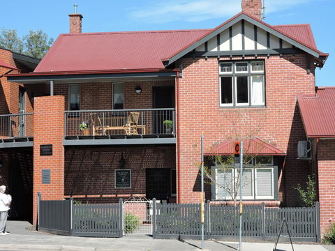McKenzie House - Phillip Island Accommodation 0