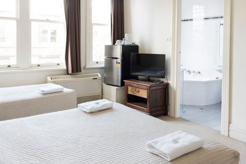 Mercantile Hotel - Phillip Island Accommodation 2