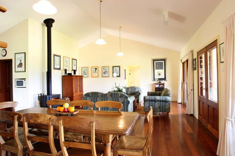 Midnights Promise Estate - Phillip Island Accommodation 2