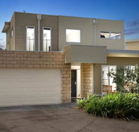 Modern Peaceful Beach Location - Secure Parking - Phillip Island Accommodation