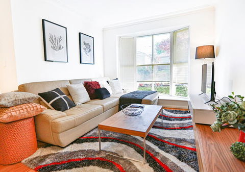 Mont Albert 2 Bedrooms Morden House - Phillip Island Accommodation 2